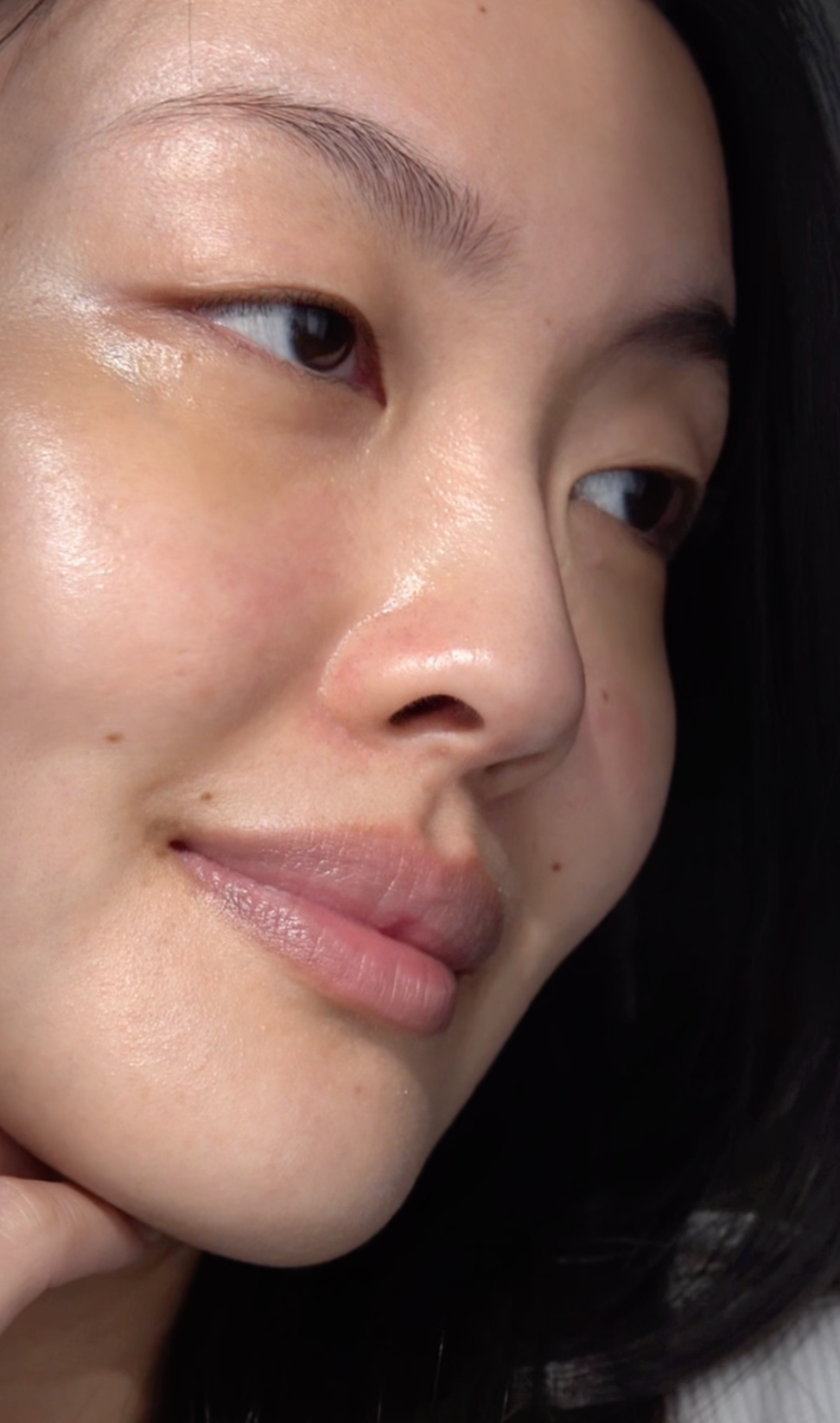 A face with clear pores