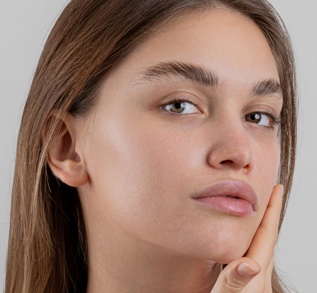 How Chemical Exfoliants Like AHA and BHA Improve Your Skin